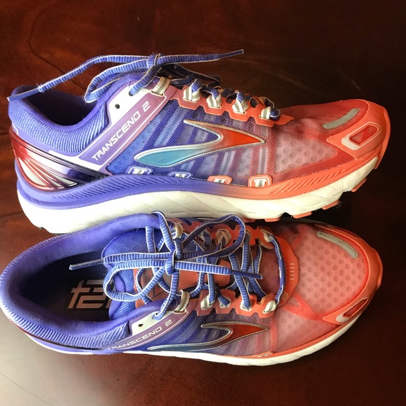 brooks women's transcend 2